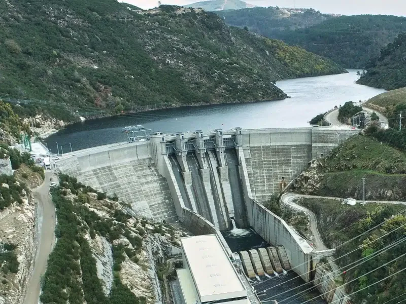 Aproveitamento-Hidroeletrico-de-Daivoes.webp