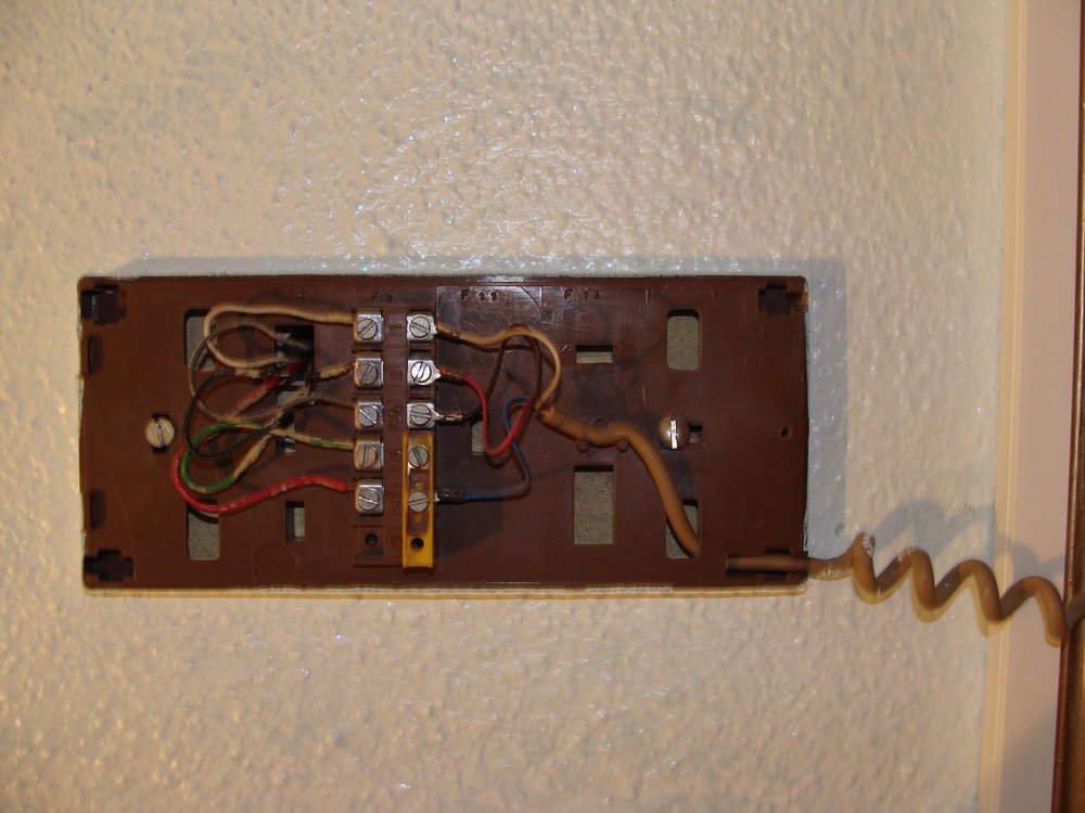 Telefone de porta antigo
