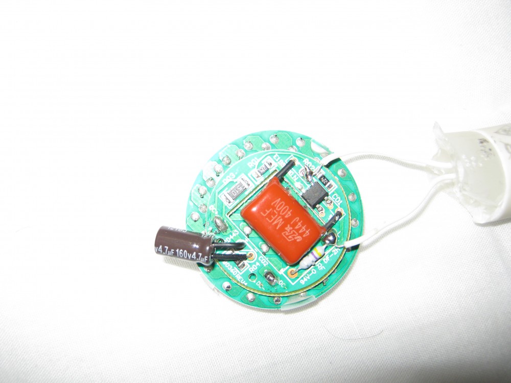 Lâmpada LEDS 2,3W (Posterior).JPG