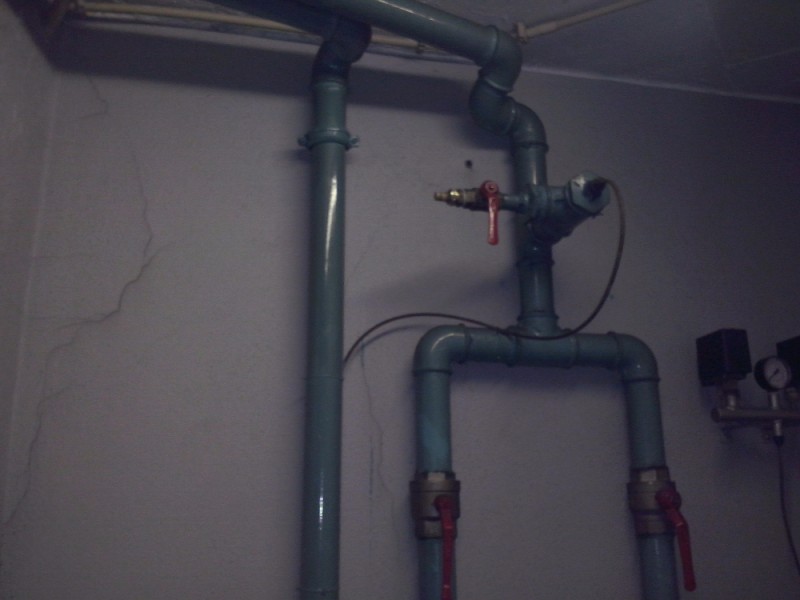 Entradas de agua dos dois contadores