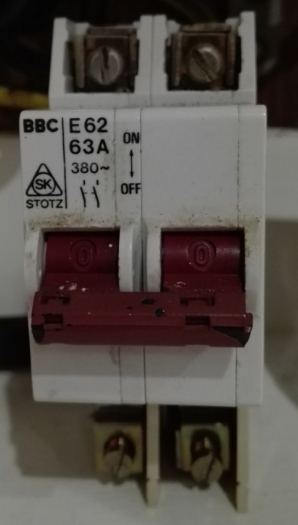 07-Interruptor STOTZ BBC E62 63 A 380.jpg